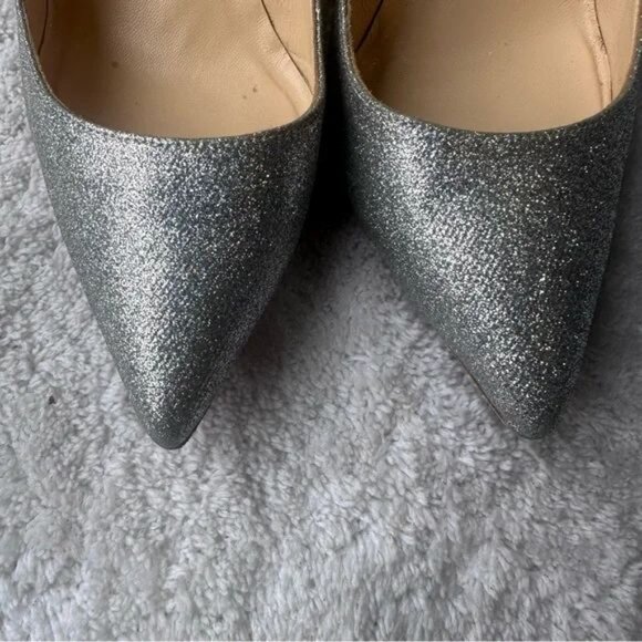 These Beautiful, Elegant and Sexy Sparkling Louboutin Pumps are for any occasion - Picture 6 of 11